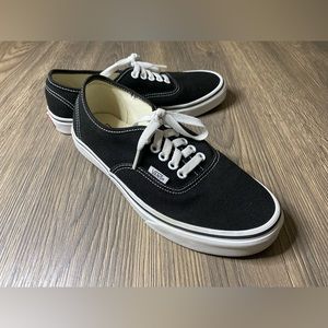 Vans Shoes Black White Lace Up Round Toe Fabric Blend Low Top